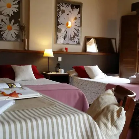 Casa de Campo El Hogar Del Fresno, Casa Con Encanto En *